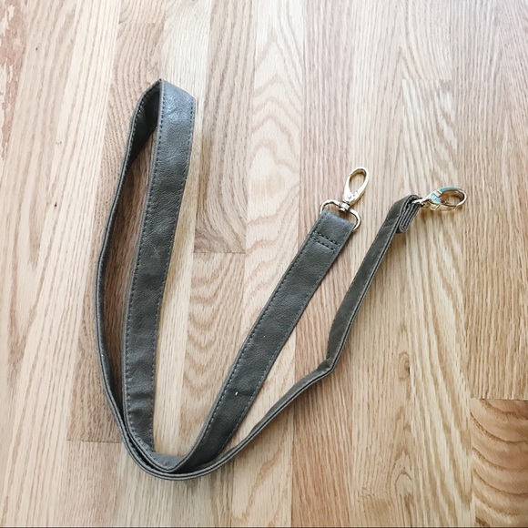 Tan and Black Purse - Picture 6 of 7